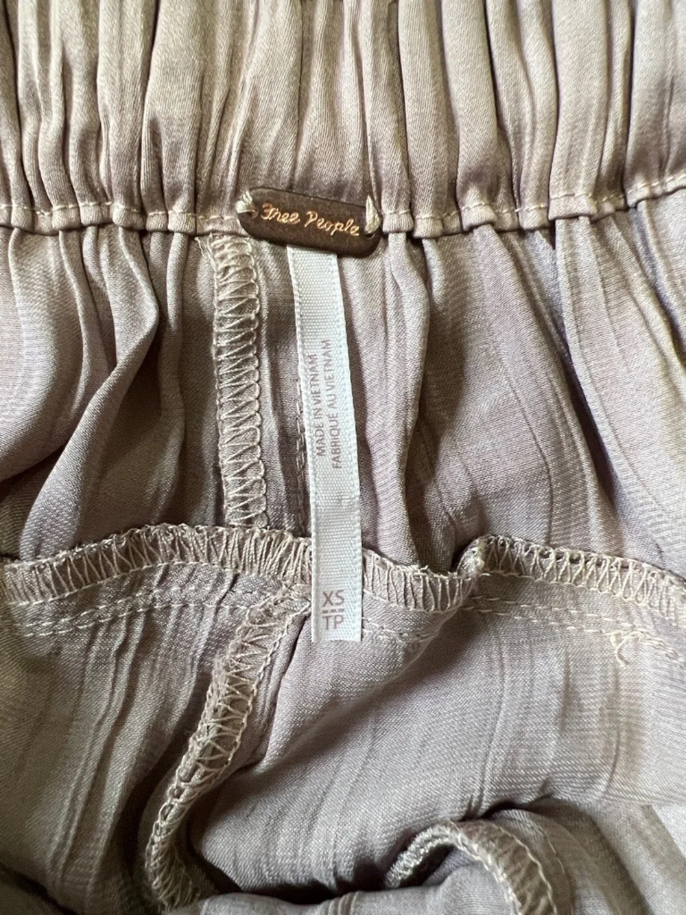 Free People All Out Satin Pants. Women’s Size XS